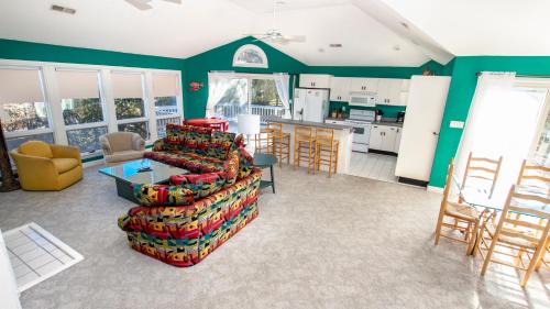 Monteray Shores House | Semi-Soundfront, Private Pool, Hot Tub, Gas grill, MS9, Mango Manor