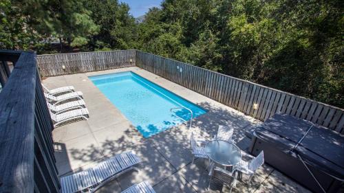 Monteray Shores House | Semi-Soundfront, Private Pool, Hot Tub, Gas grill, MS9, Mango Manor