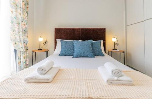 Nea Peramos Apartment | Semiramis Modern - Sleeps 8
