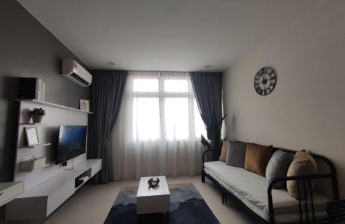 Kuching Apartment | Senandika Homestay