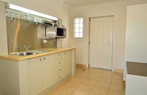 Gisborne Hotel | Senator Motor Inn
