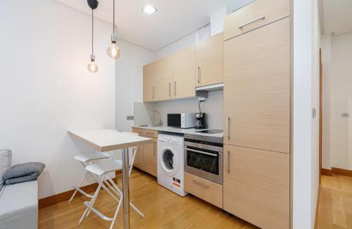 Maria Auxiliadora Apartment | Sencillo apartamento en el corazón de Vigo by CABANA Rentals