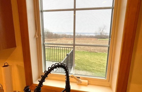 Geneva House | Seneca Cottage [Bella Vista Cottages] , Bella Vista Cottages