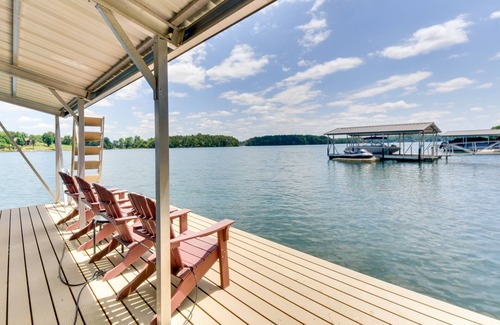 Seneca Cottage | Seneca Lakefront Vacation Rental w/Boat Dock!