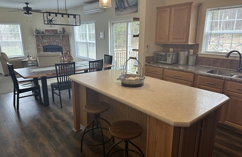 Watkins Glen House | Seneca Summit: Lake view, private road