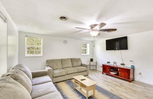 Seneca House | Seneca Vacation Rental with Grill Near Lake Hartwell
