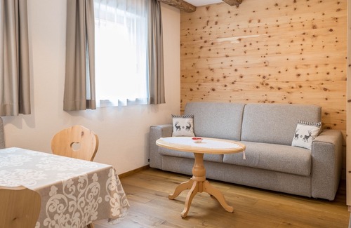 Mantana Apartment | Sennes - Chalet Dolomit with Garden, Balcony, Mountain View & Wi-Fi; Parking Available