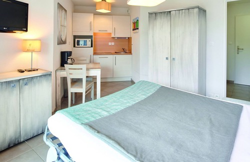 Casteljau Apartment | Sensational Residence Lou Castel 2 bedroom sleeps 4
