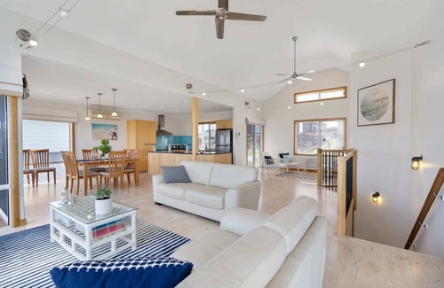 Goolwa Beach House | Sensational Sea Views