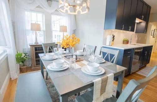 Malden House | Sensory Serenity: Parking, Netflix,Fast Wi-Fi in a Luxe Fragrance-Free Flat