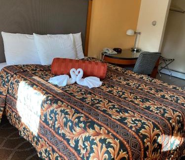 Cheyney Hotel | Sentinel Motel