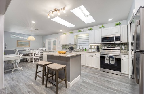 North River Shores House | Sep-Oct Special|Near Town|King Beds|Kids Rm|Games