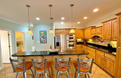 Morgantown House | Sept Discounted! Great views, pools, tennis