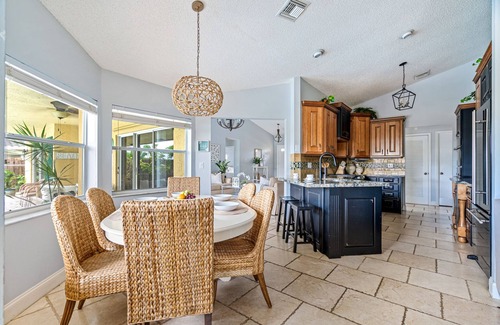 Plantation House | September 25% Promo-Private Heated Pool, 2 King Beds, Renovated Baths, BBQ, Golf