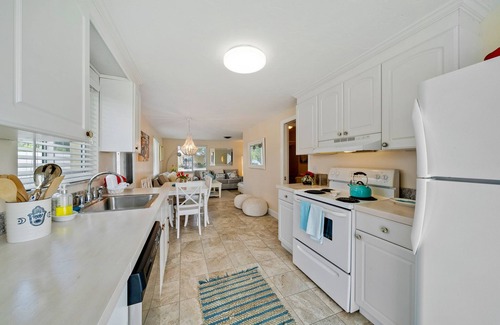 Anna Maria House | September Golf Cart Special