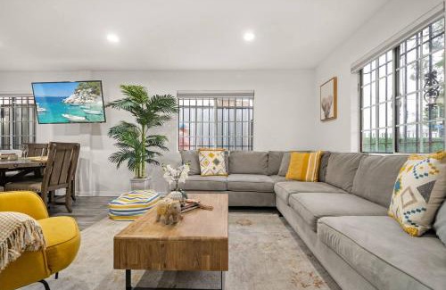 Los Angeles House | September Sale! 40 Off - Avalon Bnb