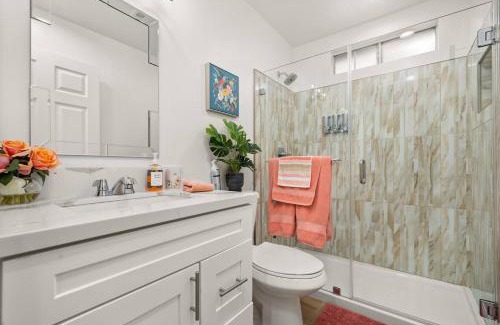 Los Angeles House | September Sale! 40 Off - Avalon Bnb