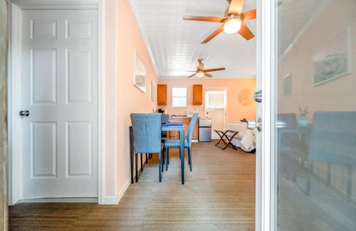 Visalia Apartment | Sequoia Park CA Coast Wineries Skiing-All Day Trips from Comfy Apt