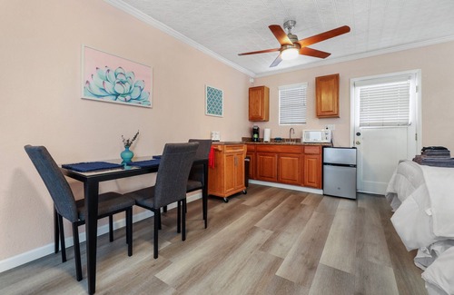 Visalia Apartment | Sequoia Park CA Coast Wineries Skiing-All Day Trips from Comfy Apt