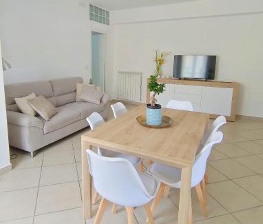 Mondragone Apartment | Serao House, 1 piano in centro