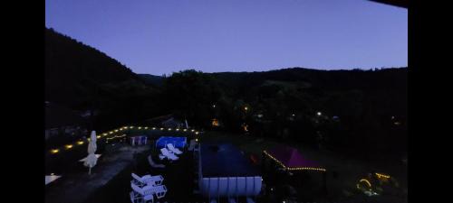 Brosteni Hotel | Serbeca
