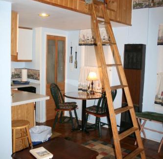 Saugatuck Bed & Breakfast | Serendipity Bed and Breakfast