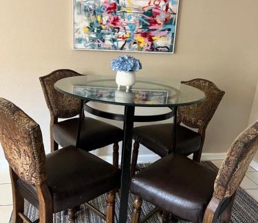 Fresno Apartment | Serene 2bed 1bath condo with parking