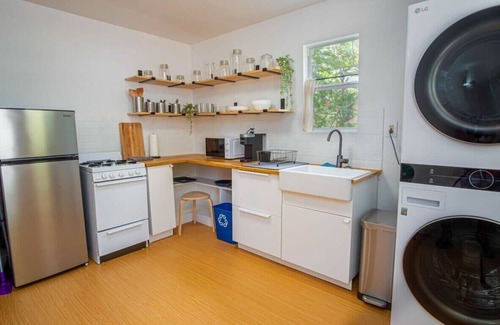Denver Heights House | Serene 2BR/1BA Residence in Peaceful San Antonio