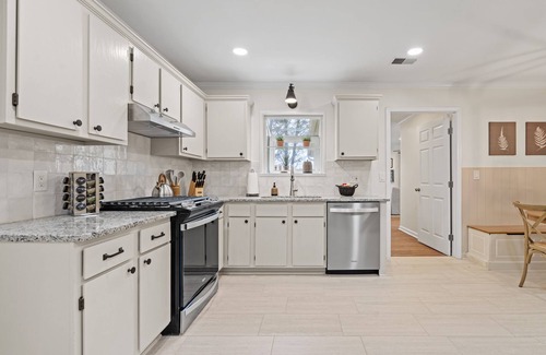 Euharlee House | Serene 3BR Pet-Friendly Getaway Near Cartersville