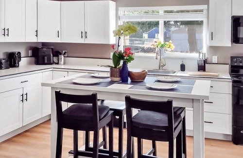 Westport House | Serene 4-Bedroom Home | Greenery Views | Pets OK