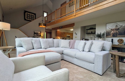 Nellysford House | Serene and secluded 4 Br/3ba Foxwood at Stoney Creek