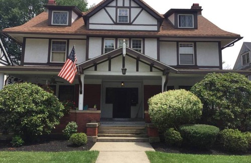 Warren Apartment | Serene Apartment in Beautiful Historical Town