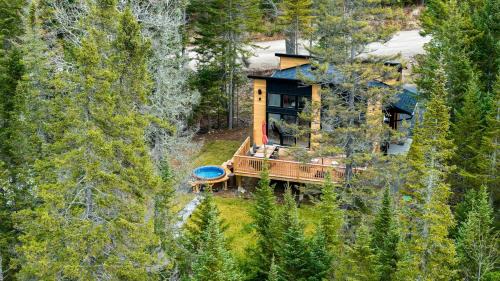 Lac-Swell Apartment | Serene Val Amico Spa Fireplace Lake Access