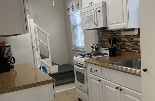 Ortley Beach Cottage | Serene Cottage - non-smoking 1.5 blks to beach