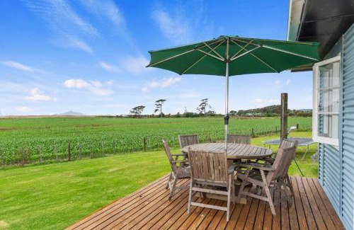 Waipu House | Serene Cove Escape - Waipu Holiday Home