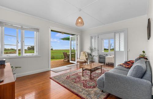 Waipu House | Serene Cove Escape - Waipu Holiday Home