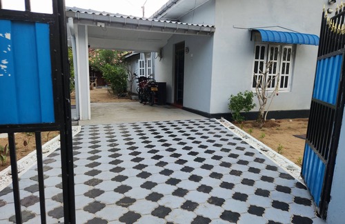 Batticaloa House | Serene & Cozy guest retreat in center of the city with scenic relaxing nature