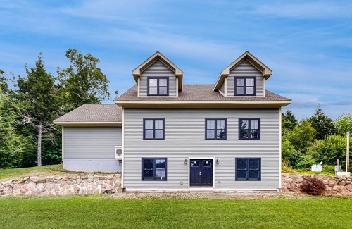 Cooper House | Serene dog friendly lakefront home enjoy swimming, kayaking and peacefulness
