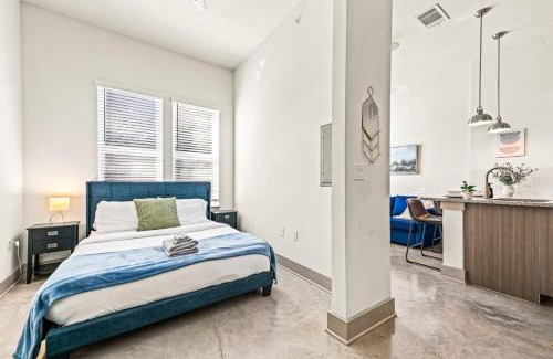 Fort Worth Apartment | Serene Escape 1BD Pool 2 min to TCU