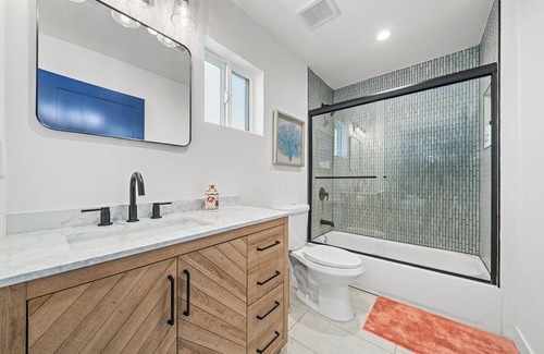 Hollywood House | Serene Escapes Hollywood