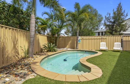 Woorim House | Serene Family Escape with Pool
