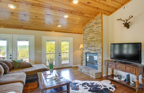 Granville House | Serene Granville Home w/ Cumberland River Views!
