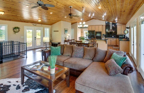 Granville House | Serene Granville Home w/ Cumberland River Views!