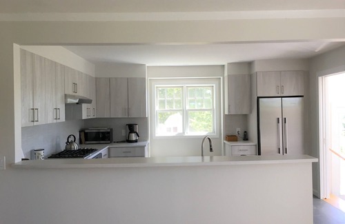 Danbury House | Serene hilltop retreat on 12 acres, minutes from Ragged Mountain Resort