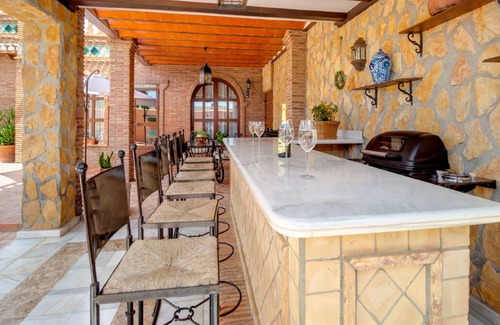 Padul House | Serene Holiday Home in Padul with Swimming Pool