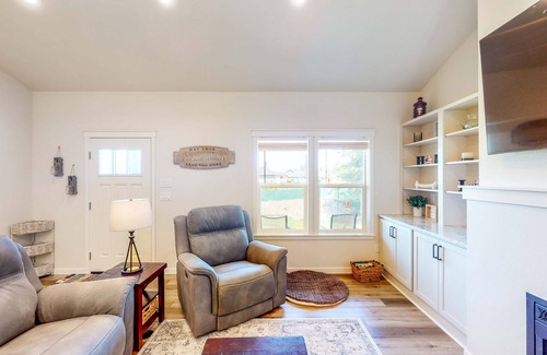 Aberdeen House | Serene Home - Hot Tub, Covered Patio, Dog-Friendly