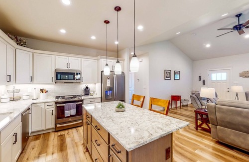 Aberdeen House | Serene Home - Hot Tub, Covered Patio, Dog-Friendly
