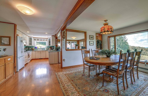 Jefferson House | Serene Home w/Deck, Pond & Mtn Views in Jefferson