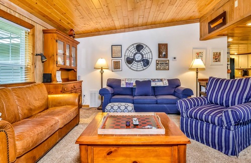 Conover House | Serene lakefront home with deck, grill, fast WiFi & W/D - dogs welcome