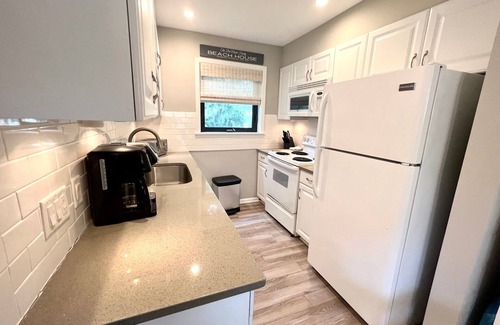 Seabrook Island Villa | Serene Modern Top Floor Villa Under the Ancient Oaks